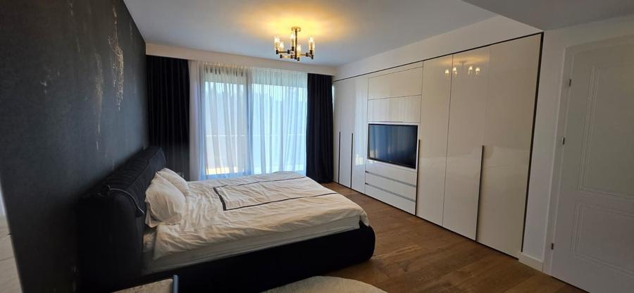 Duplex cu 5 camere cu Canalizare în Pipera