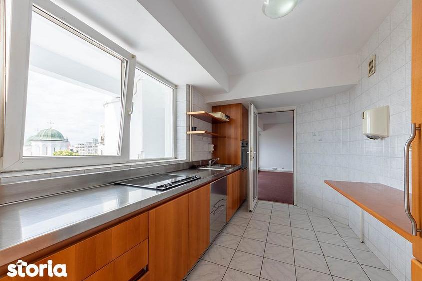 Apartament cu 4 camere, mobilat în Centrul Civic
