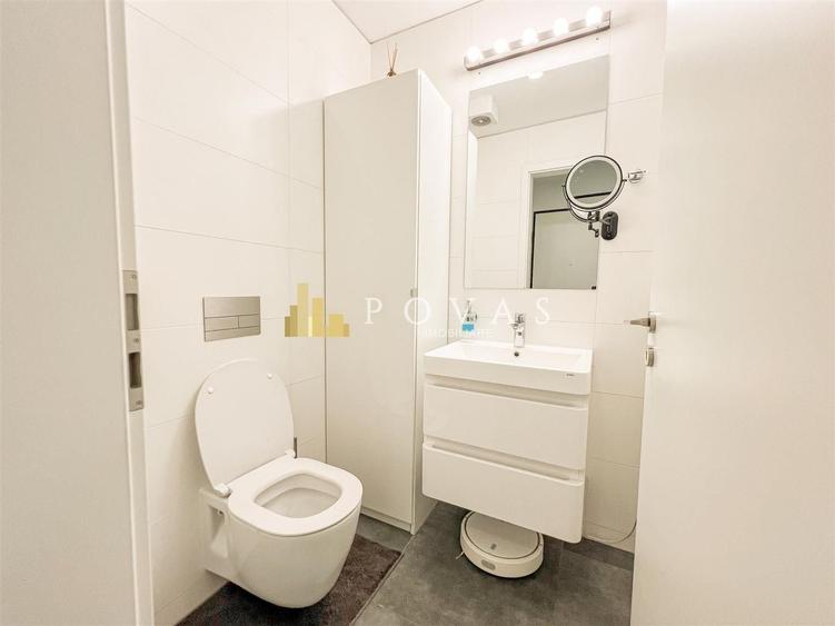Apartament cu 4 camere semidecomandat, mobilat în Grădina Icoanei