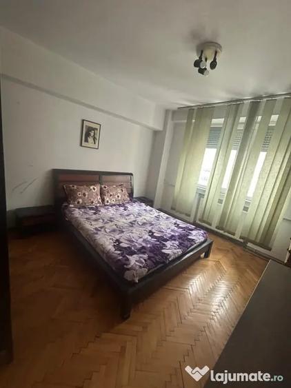 Apartament cu 5 camere decomandat în Ultracentral