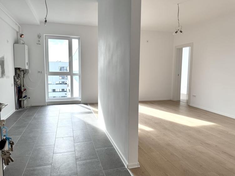 Apartament cu 3 camere semidecomandat în Străulești