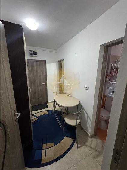 Apartament 3 camere - Zona Dacia - Etaj 2 - Centrala proprie - 2