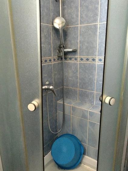 Garsonieră nedecomandată în Județean