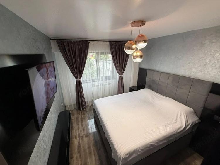 Apartament cu 3 camere decomandat în E3