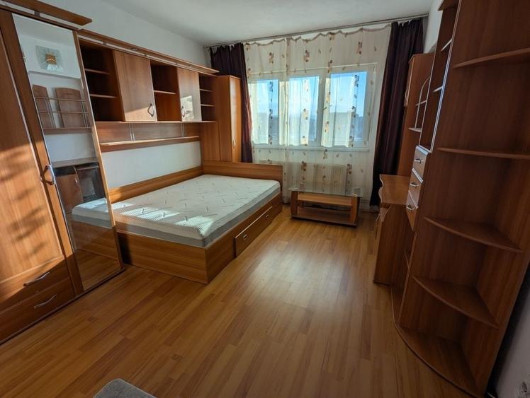 Apartament cu 2 camere decomandat în Mărăști