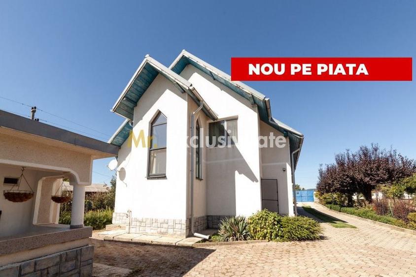 Casă cu 5 camere cu Teren 5000 Mp în Dârmănești