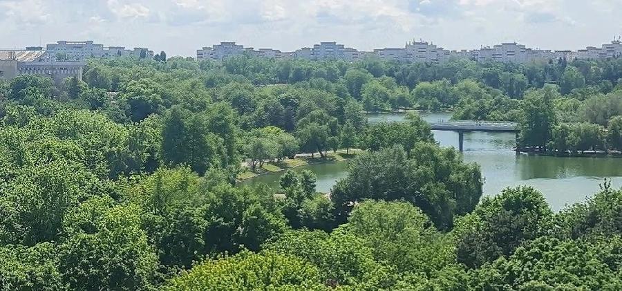 Garsonieră decomandată în Tineretului