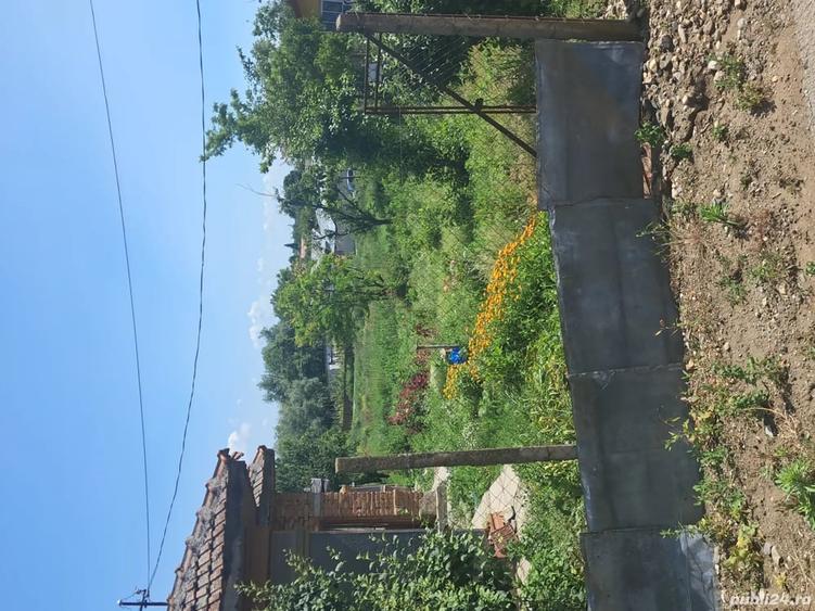 Casă cu 3 camere cu Teren 2000 Mp în Hotarele