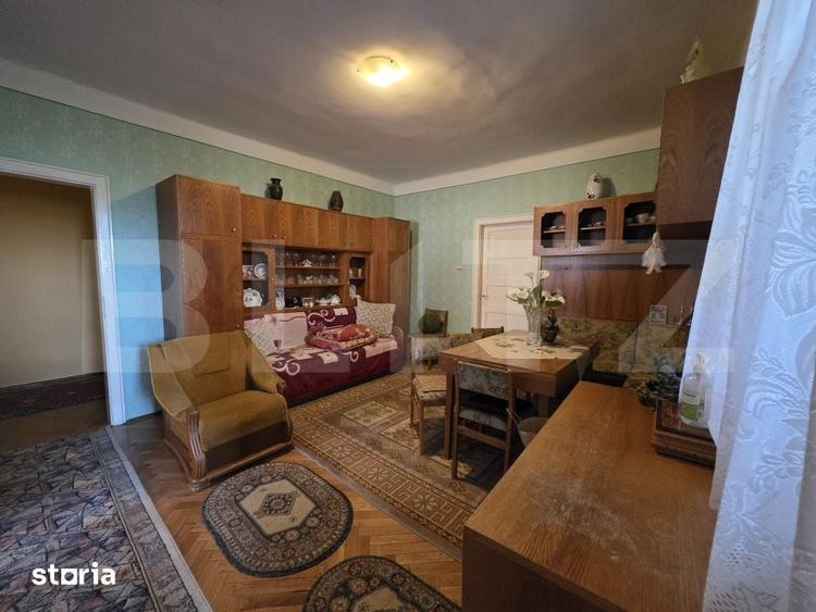 Casă cu 5 camere cu Teren 500 Mp în Titulescu