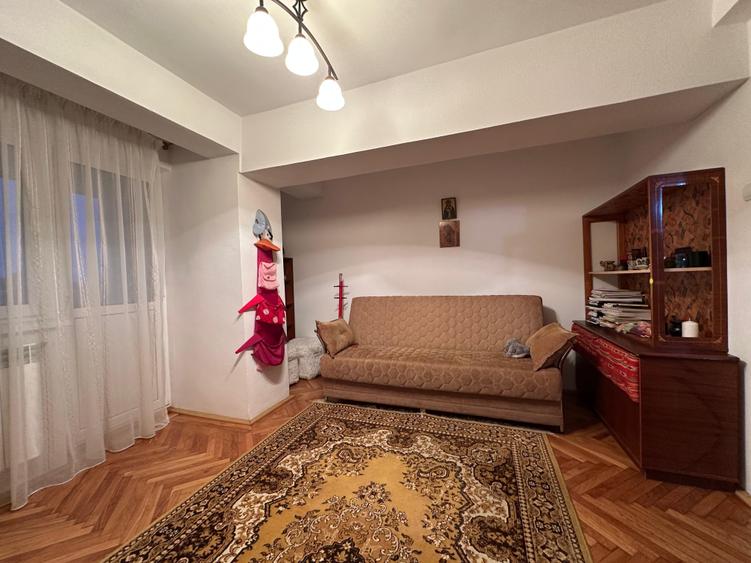 Garsonieră decomandată în Mazepa 1