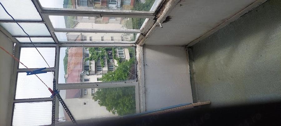 Garsonieră decomandată în Exterior Vest