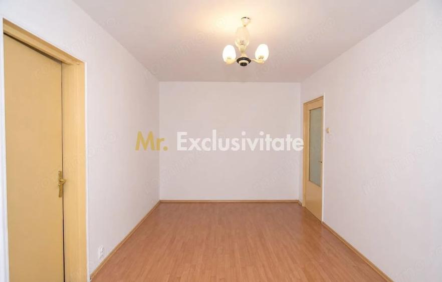 Apartament cu 2 camere semidecomandat în Craiovei