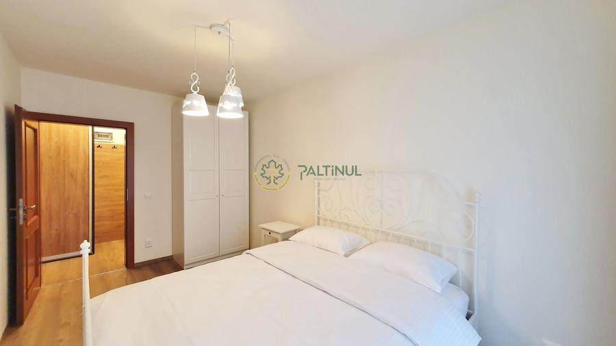 Apartament cu 3 camere decomandat, mobilat în Central