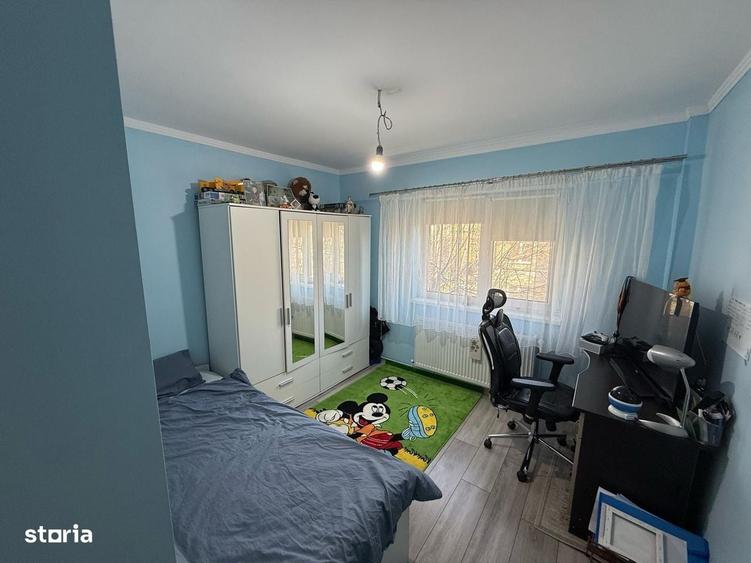 Apartament cu 4 camere decomandat, mobilat în Lucian Blaga