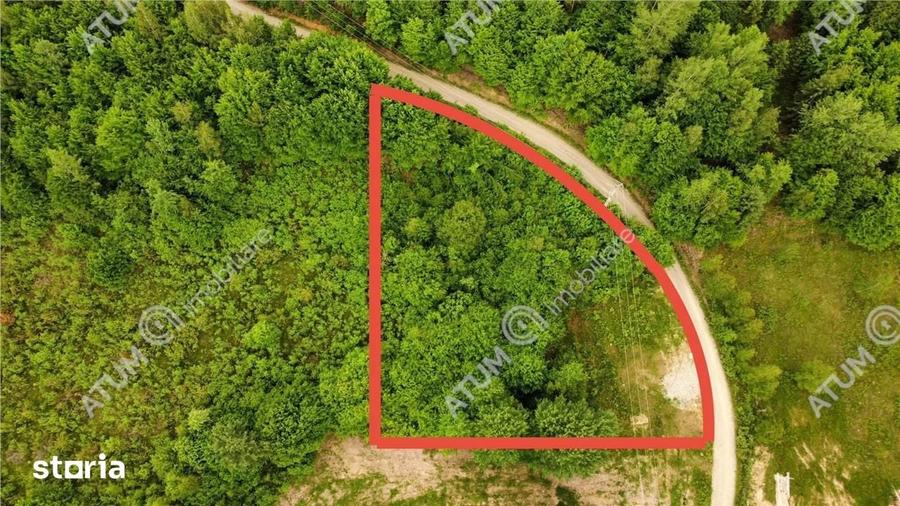 Teren de 2150 mp, în Porumbacu de Sus