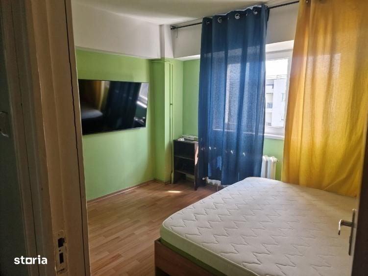 Apartament 3 camere cu loc de parcare in zona Stefan Cel Mare 5 min de - 2