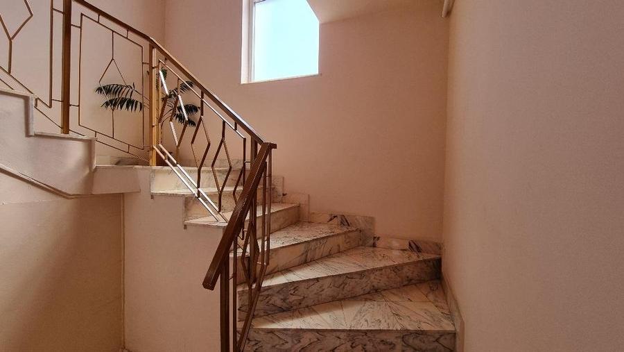 Duplex cu 2 camere cu Canalizare în Nord