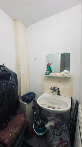 Apartament cu 3 camere în Lipovei