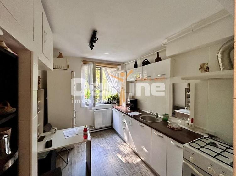 Apartament cu 2 camere semidecomandat, mobilat în Nord