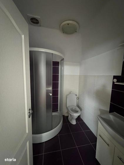 Casă cu 3 camere cu Teren 150 Mp în Roman