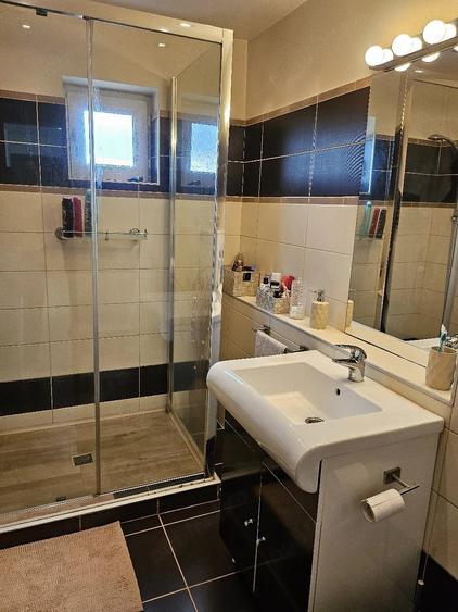 Apartament cu 2 camere decomandat în Exterior Vest