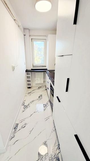 Apartament cu 2 camere semidecomandat, mobilat în Tătărași