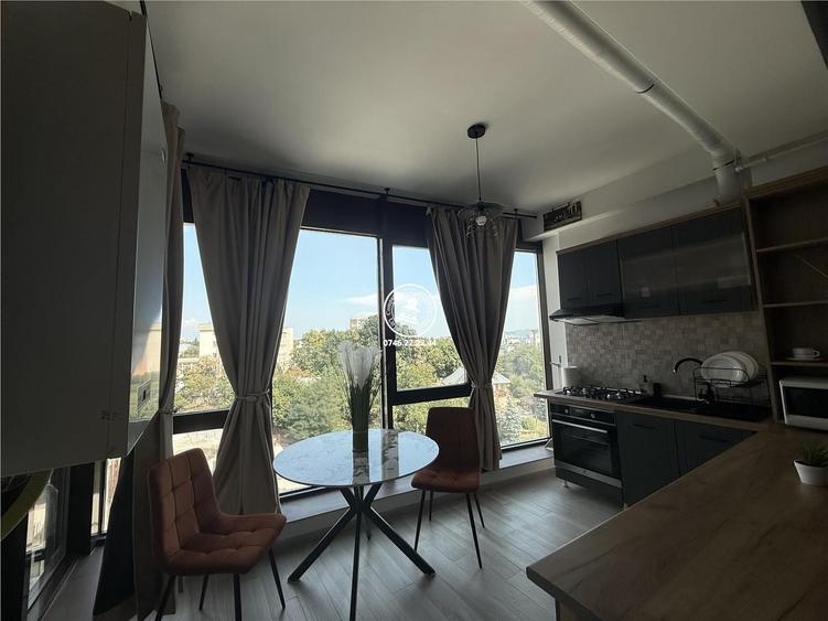 Apartament cu 2 camere decomandat în Central
