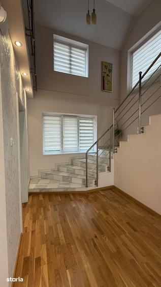 Casă cu 6 camere cu Teren 661.51 Mp în Central