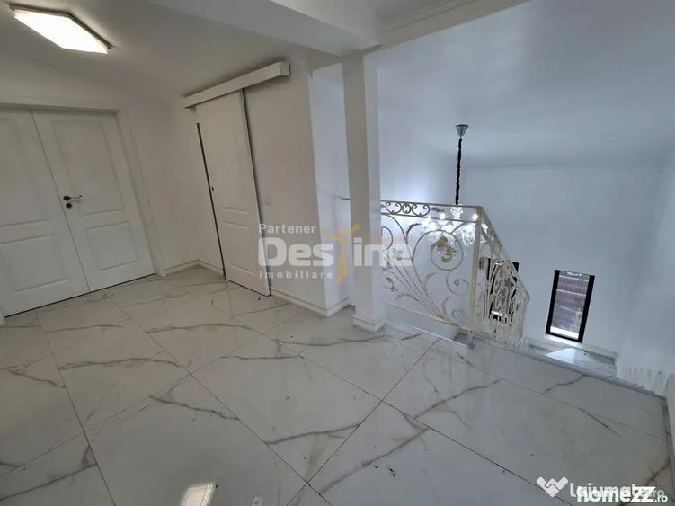 Casă cu 6 camere cu Teren 500 Mp în Valea Adâncă
