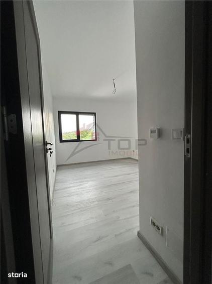 Apartament cu 2 camere decomandat în Breazu