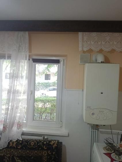 Apartament cu 2 camere decomandat în Nicolina