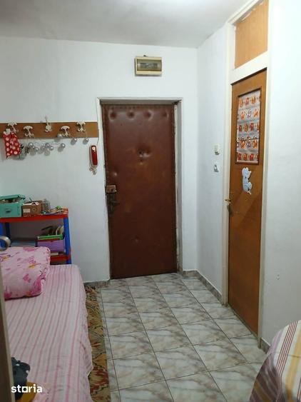 Garsonieră în Tei