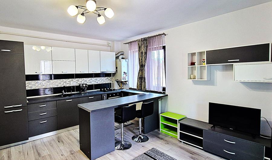 Apartament cu 2 camere semidecomandat în Palat