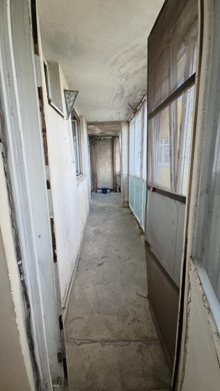 Apartament cu 2 camere semidecomandat în Colentina