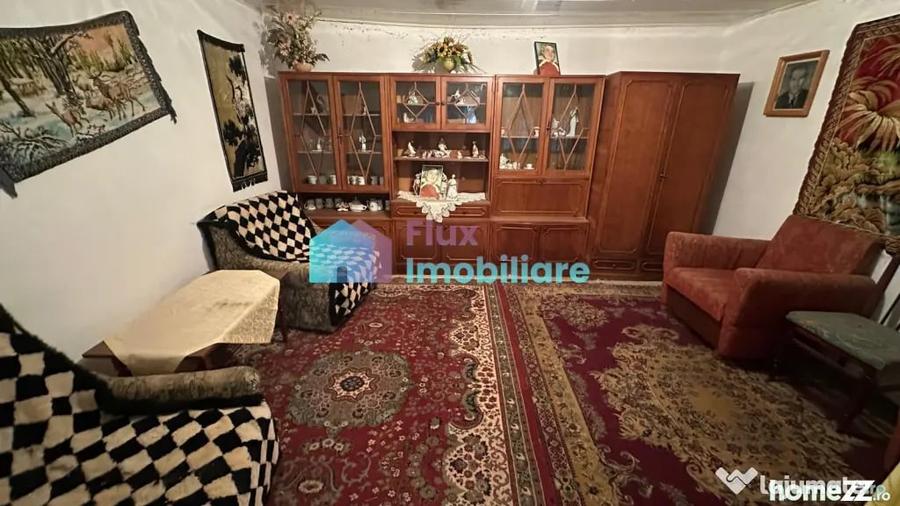 Casă cu 3 camere cu Teren 1410 Mp în Dumbrăveni
