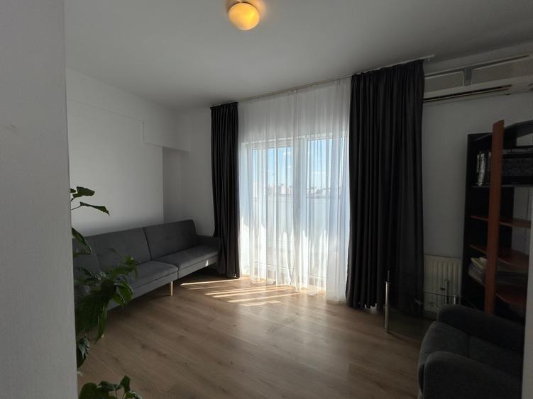 Apartament cu 2 camere decomandat în Romană