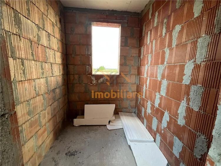 Casă cu Teren 471 Mp în Cihei