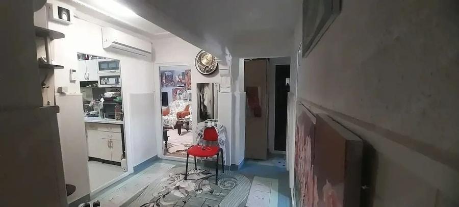 Apartament cu 4 camere decomandat în Inel II