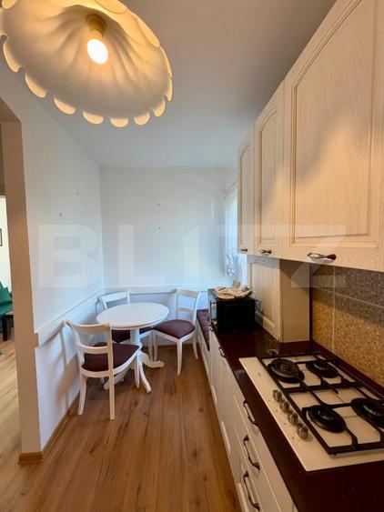 Apartament cu 3 camere decomandat, mobilat în Zorilor