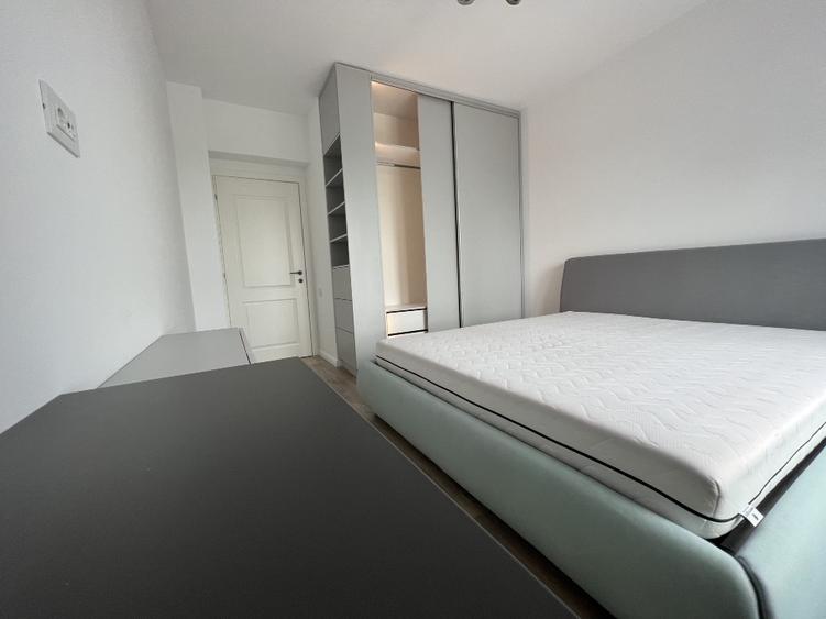 Apartament cu 2 camere decomandat în Virtuții