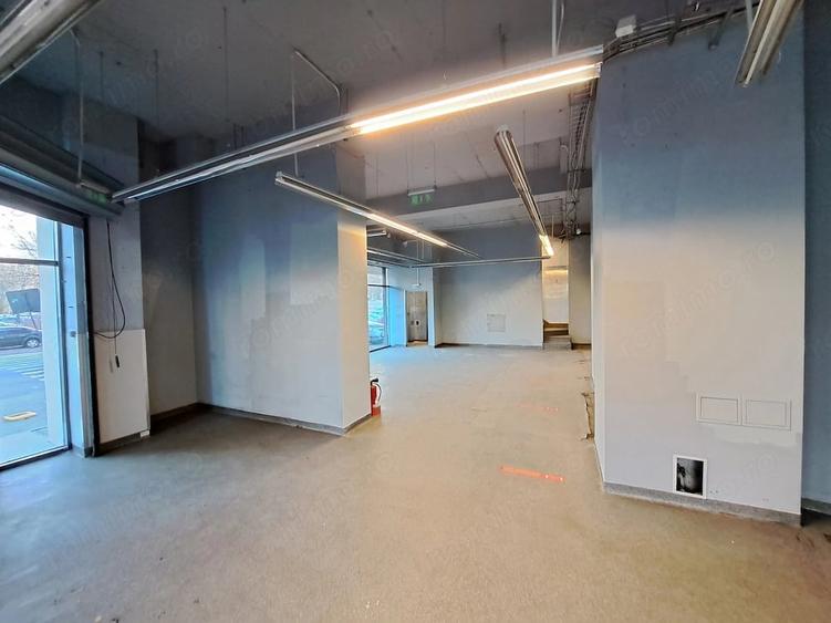 Spațiu comercial, de 143.03 mp, în Vitan