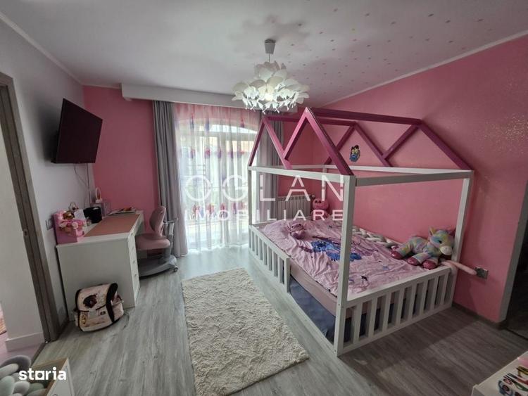Casă cu 4 camere în Șelimbăr