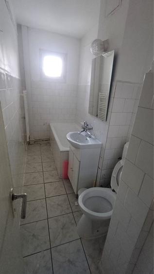 Garsonieră decomandată în Exterior Vest
