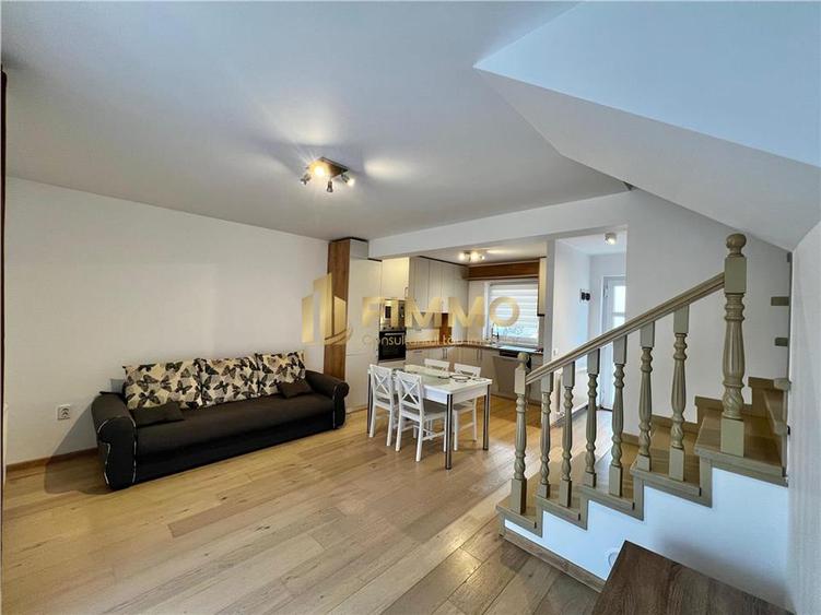 Duplex cu 3 camere cu Canalizare în Lisaura