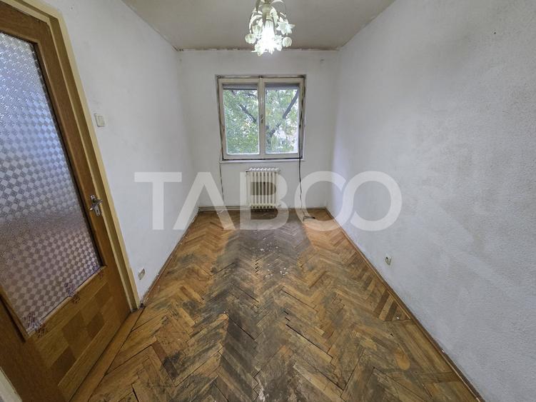 Apartament cu 2 camere nedecomandat în Țiglari