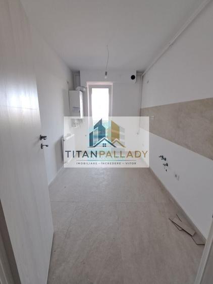 Apartament cu 3 camere decomandat în Titan