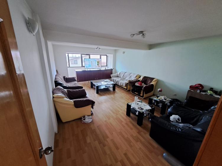Duplex cu 5 camere cu Teren 200 Mp în Brâncoveanu