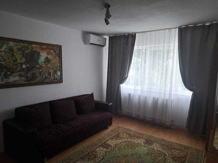Apartament cu 2 camere semidecomandat în Blașcovici