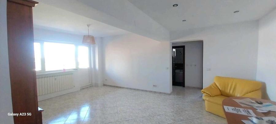 Apartament cu 3 camere decomandat în Ultracentral