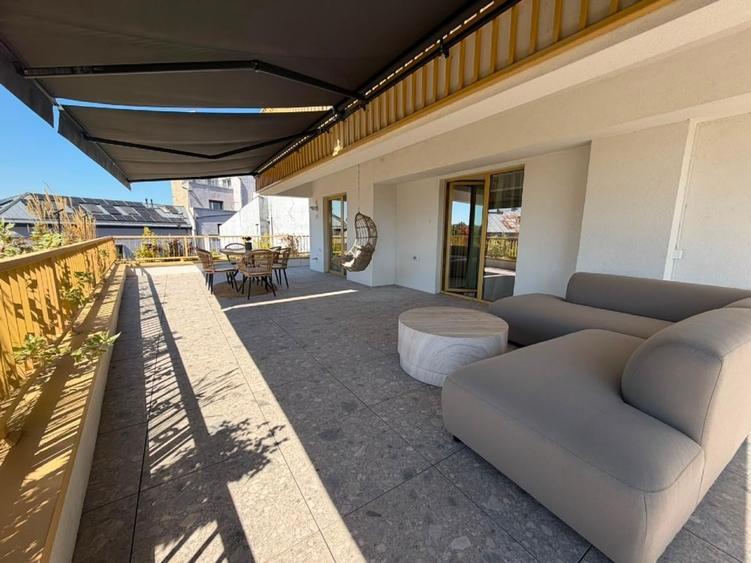 Apartament cu 3 camere decomandat în Unirii